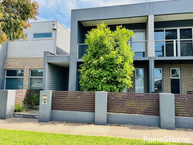 Photo - 16 Mandrel Drive, Williams Landing VIC 3027 - Image