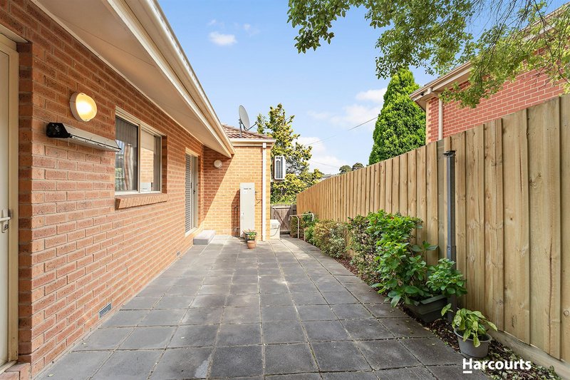 Photo - 1/6 Mantell Street, Doncaster East VIC 3109 - Image 6