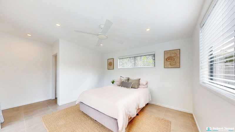 Photo - 16 Maple Avenue, Tewantin QLD 4565 - Image 24