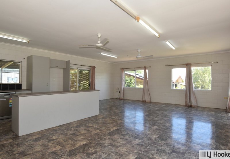 Photo - 16 Maple Terrace, Tully QLD 4854 - Image 2