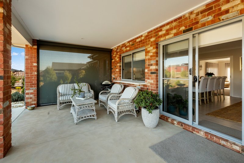 Photo - 16 Maple Tree Boulevard, Mansfield VIC 3722 - Image 10