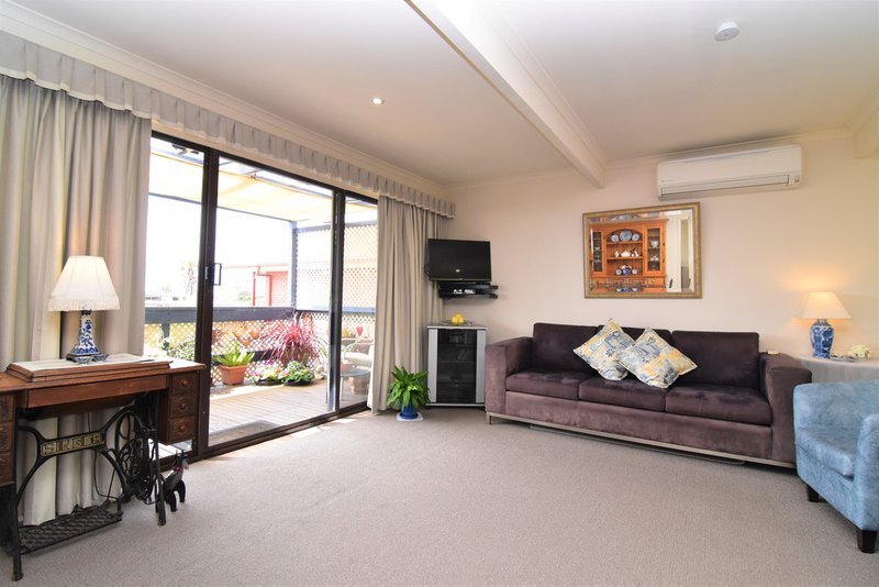 Photo - 16 Maraboora Avenue, Clifton Springs VIC 3222 - Image 12