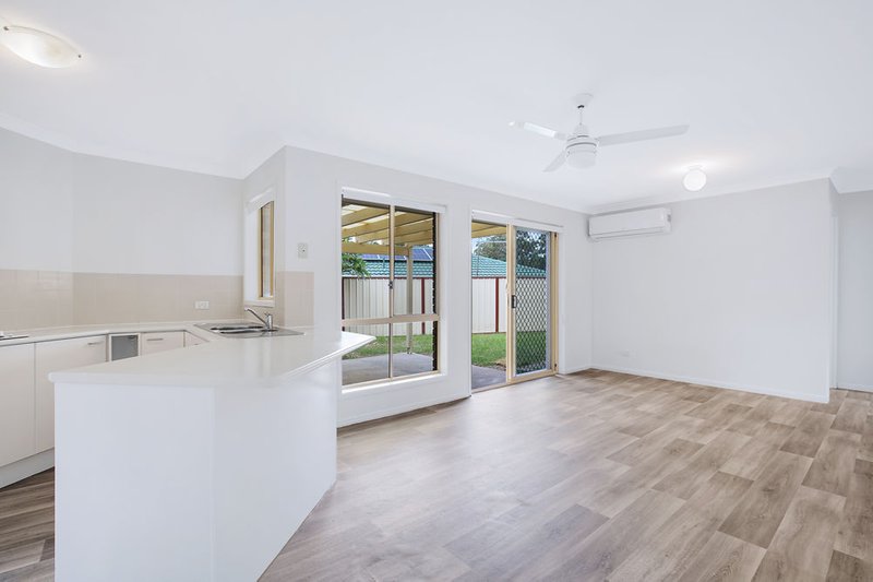 Photo - 16 Mareeba Court, Boronia Heights QLD 4124 - Image 7