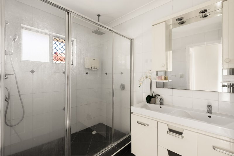 Photo - 16 Margaret Street, Rochedale South QLD 4123 - Image 15