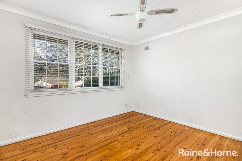 Photo - 16 Marguerite Crescent, West Pennant Hills NSW 2125 - Image 3