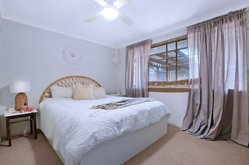 Photo - 16 Marigold Street, Margate QLD 4019 - Image 2