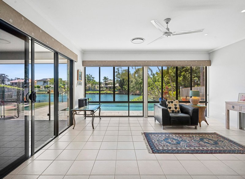 Photo - 16 Mariner Place, Twin Waters QLD 4564 - Image 9