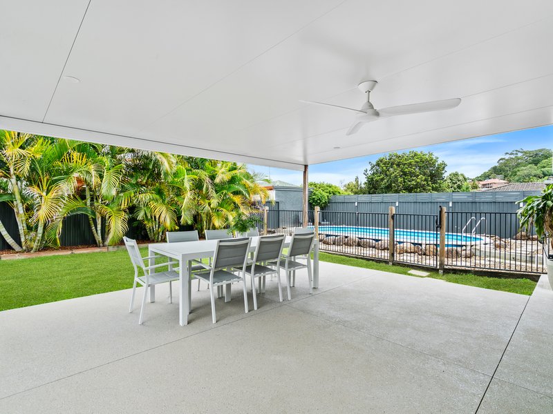 16 Mariners Crescent, Banora Point NSW 2486