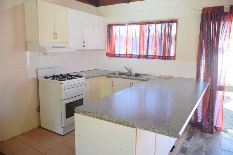 Photo - 16 Mark Avenue, Toogoom QLD 4655 - Image 3