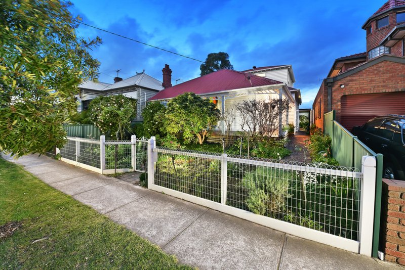 16 Marks Street, Coburg VIC 3058