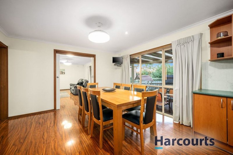 Photo - 16 Marlesford Avenue, Wantirna VIC 3152 - Image 6