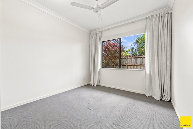 Photo - 16 Marrabah Avenue, Smithfield QLD 4878 - Image 11