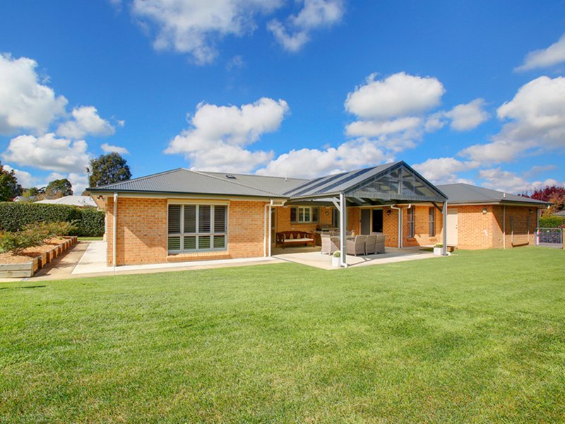 16 Matavia Place, Bowral NSW 2576