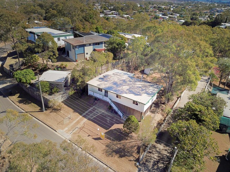 Photo - 16 Matson Crescent, West Gladstone QLD 4680 - Image 2