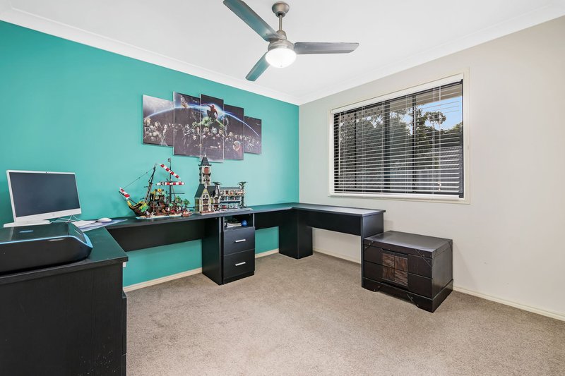 Photo - 16 Matthews Crescent, Pimpama QLD 4209 - Image 13