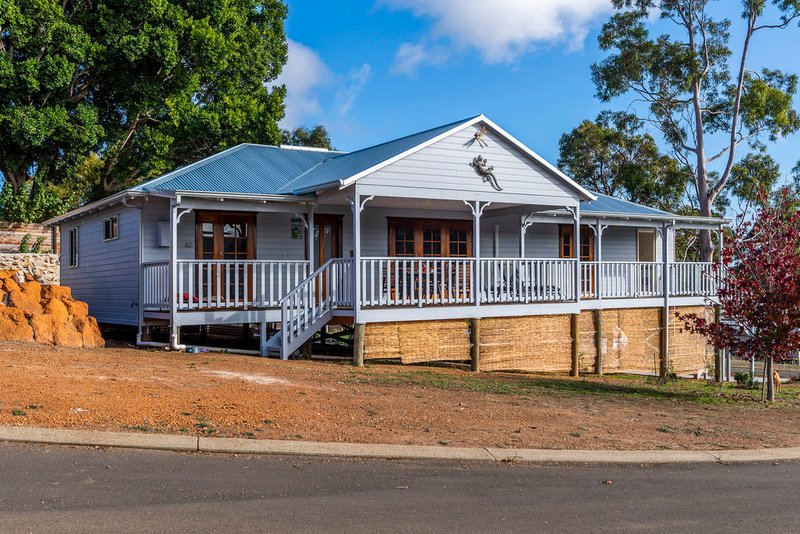 Photo - 16 Mcalpine Mews, Nannup WA 6275 - Image 2