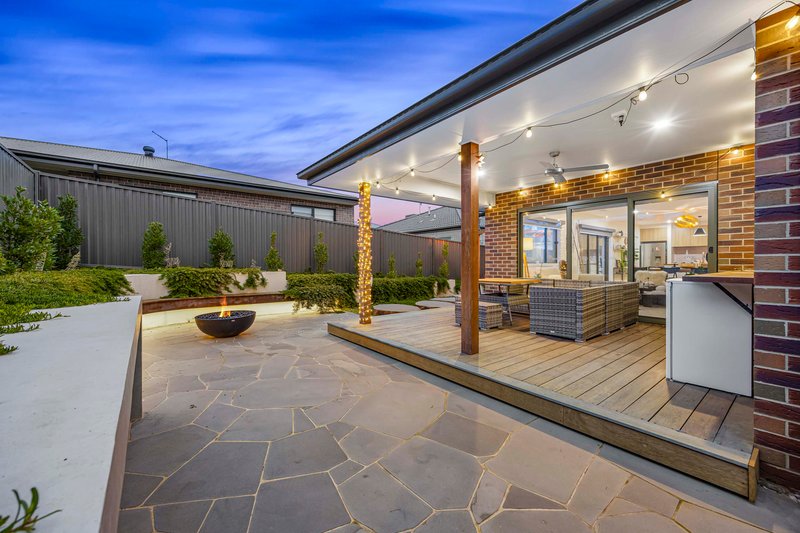 Photo - 16 Mcleod Crescent, Lucas VIC 3350 - Image 25