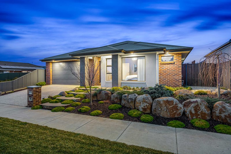 Photo - 16 Mcleod Crescent, Lucas VIC 3350 - Image 31