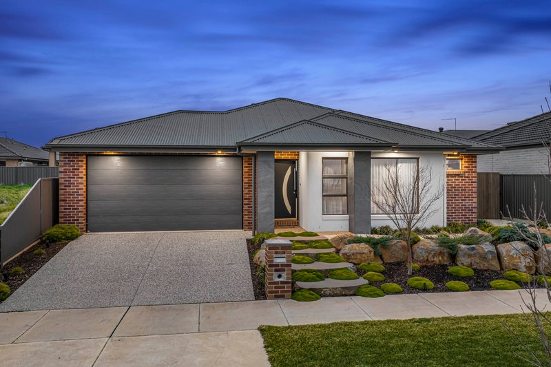Photo - 16 Mcleod Crescent, Lucas VIC 3350 - Image 32