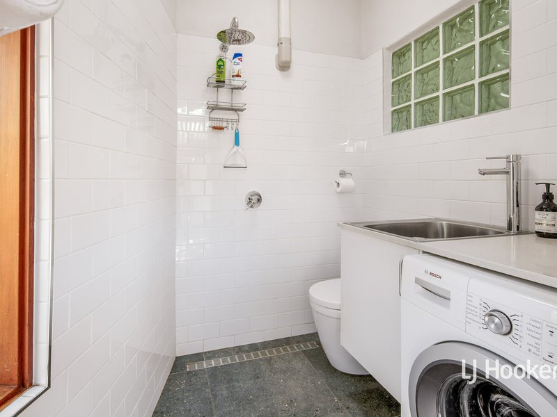 Photo - 16 Mcminn Street, East Side NT 0870 - Image 17