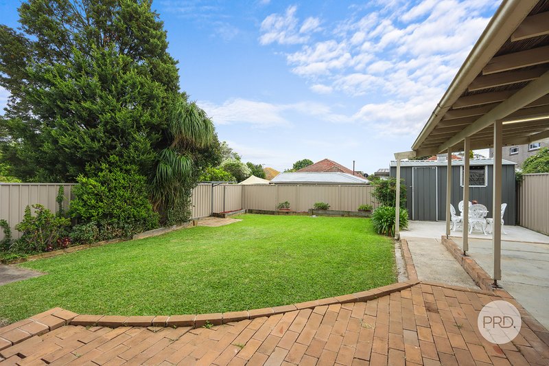 Photo - 16 Meadowland Road, Peakhurst NSW 2210 - Image 12