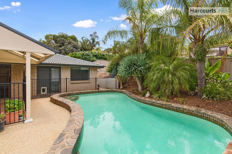 16 Medway Street, Hallett Cove SA 5158