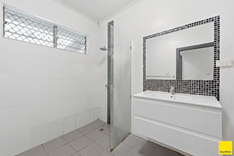 Photo - 16 Melaleuca Street, Manunda QLD 4870 - Image 15