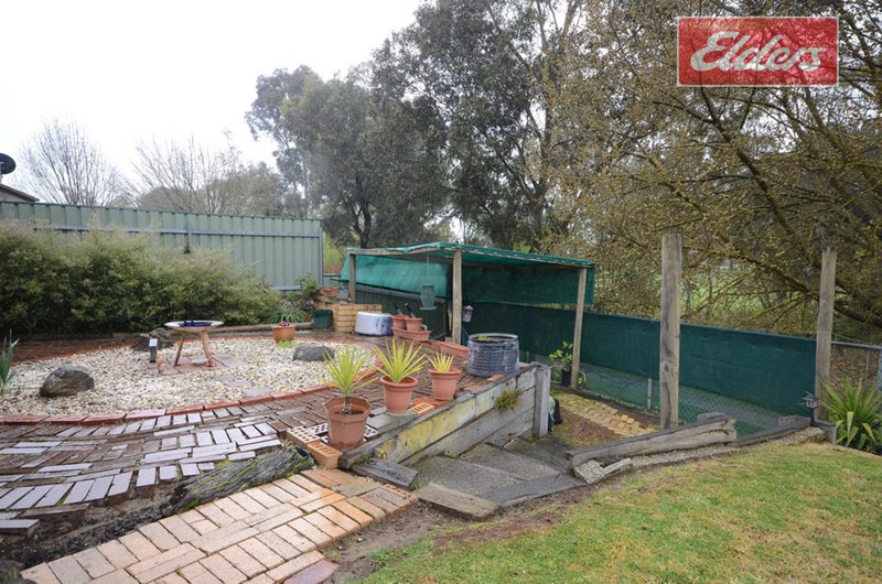 Photo - 16 Melgaard Court, Wodonga VIC 3690 - Image 18