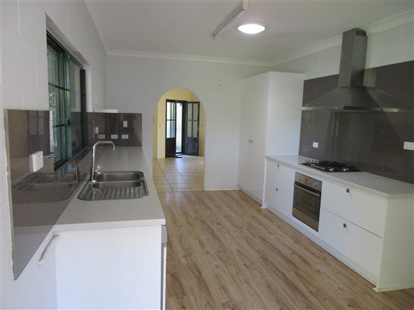 Photo - 16 Mendelsohn Close, Gordonvale QLD 4865 - Image 2