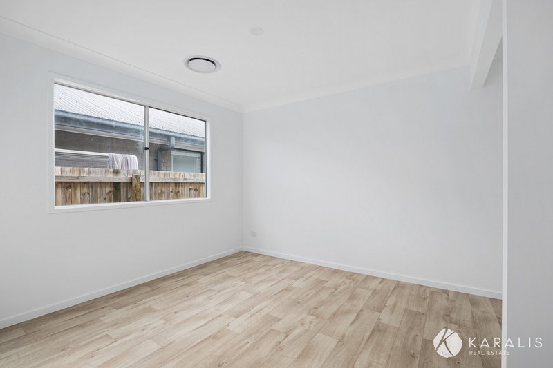 Photo - 16 Mia Street, Flinders View QLD 4305 - Image 13