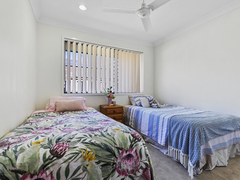 Photo - 16 Middle Cove Court, Sandstone Point QLD 4511 - Image 15