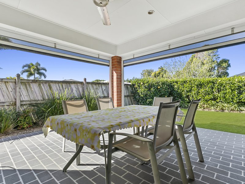 Photo - 16 Middle Cove Court, Sandstone Point QLD 4511 - Image 18