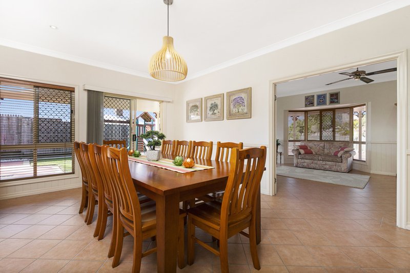 Photo - 16 Miles Crescent, Manly West QLD 4179 - Image 12