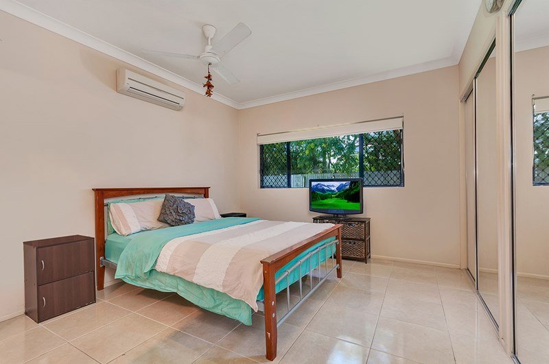 Photo - 16 Milko Close, Brinsmead QLD 4870 - Image 6