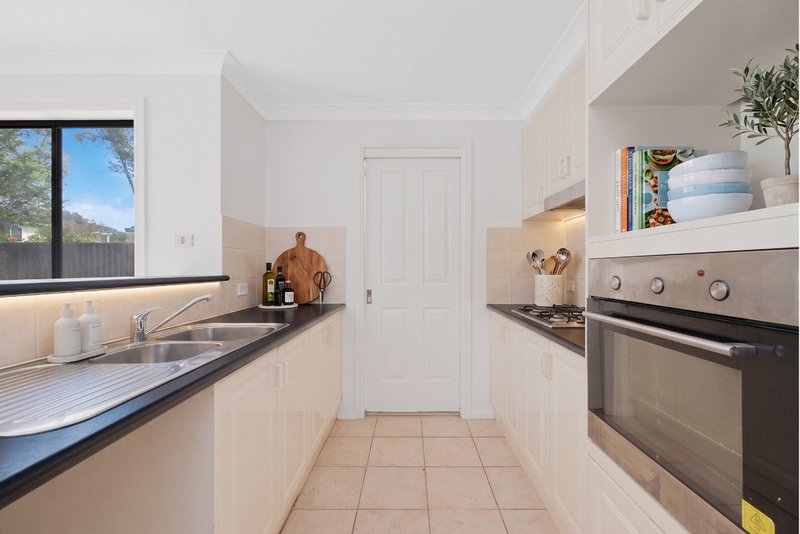 Photo - 16 Millcroft Way, Beaumont Hills NSW 2155 - Image 5