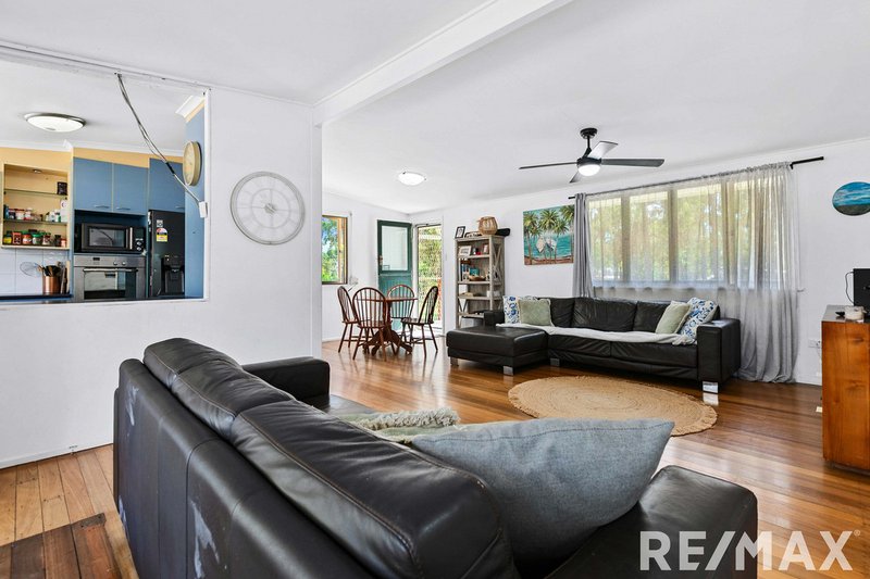 Photo - 16 Miller Street, Burrum Heads QLD 4659 - Image 9