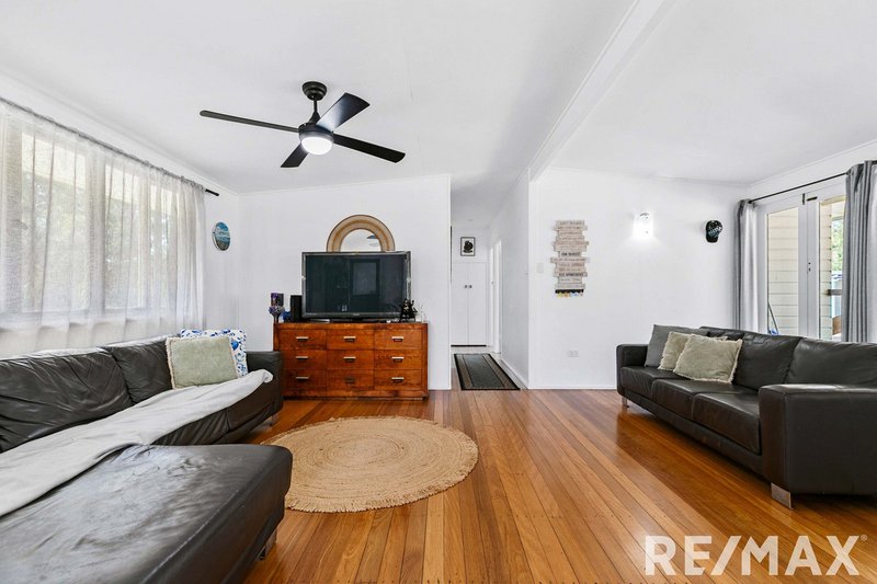 Photo - 16 Miller Street, Burrum Heads QLD 4659 - Image 10