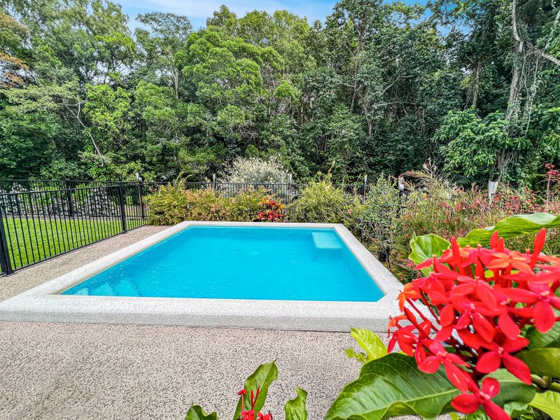 16 Mindil Close, Kewarra Beach QLD 4879