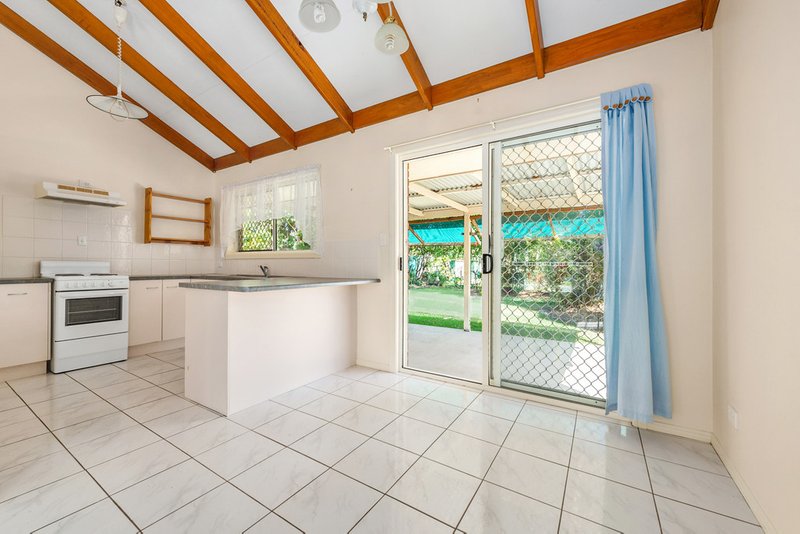 Photo - 16 Mirree Avenue, Bellara QLD 4507 - Image 5