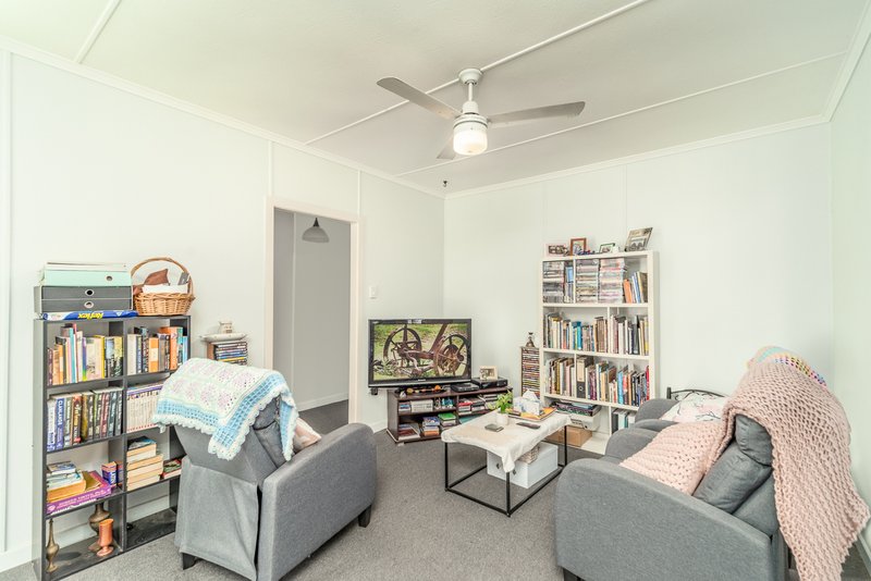 Photo - 16 Mitchell Street, Beaudesert QLD 4285 - Image 5