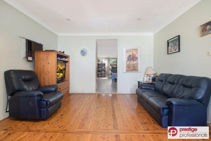 Photo - 16 Mivo Street, Holsworthy NSW 2173 - Image 3