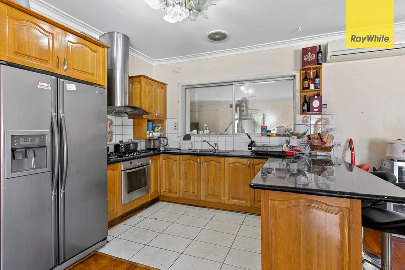 Photo - 16 Moira Street, Sunshine VIC 3020 - Image 3