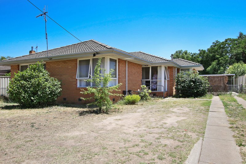 16 Monds Avenue, Benalla VIC 3672