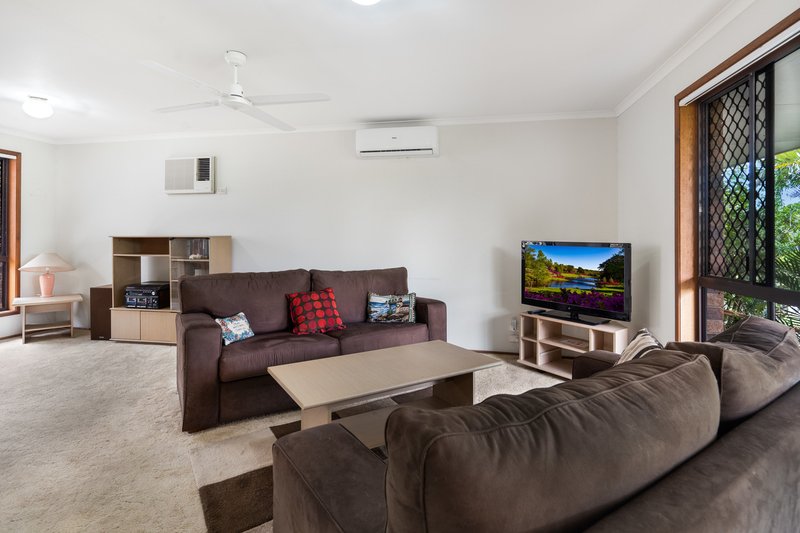 Photo - 16 Monroe Court, Oxenford QLD 4210 - Image 2