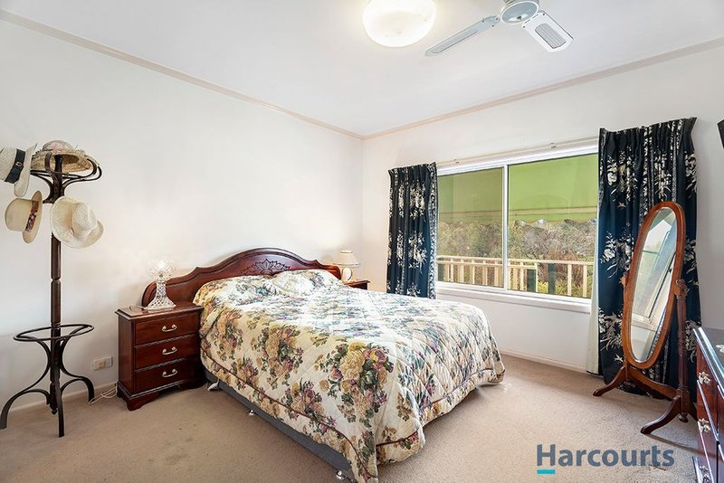 Photo - 16 Moore Street, Creswick VIC 3363 - Image 8