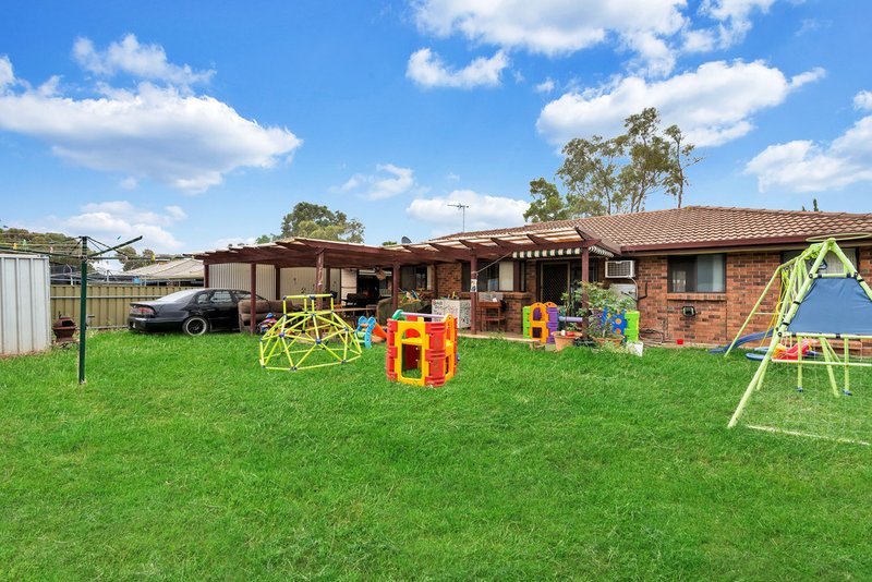 Photo - 16 Mordaunt Street, Parafield Gardens SA 5107 - Image 12