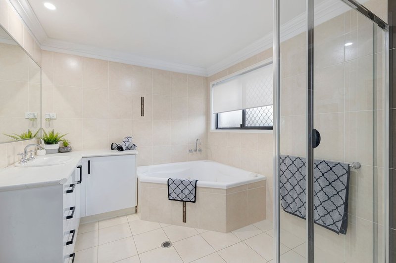 Photo - 16 Morialta Place, Parkinson QLD 4115 - Image 24