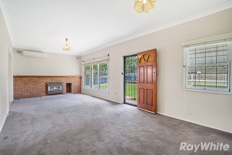 Photo - 16 Morpeth Road, East Maitland NSW 2323 - Image 7