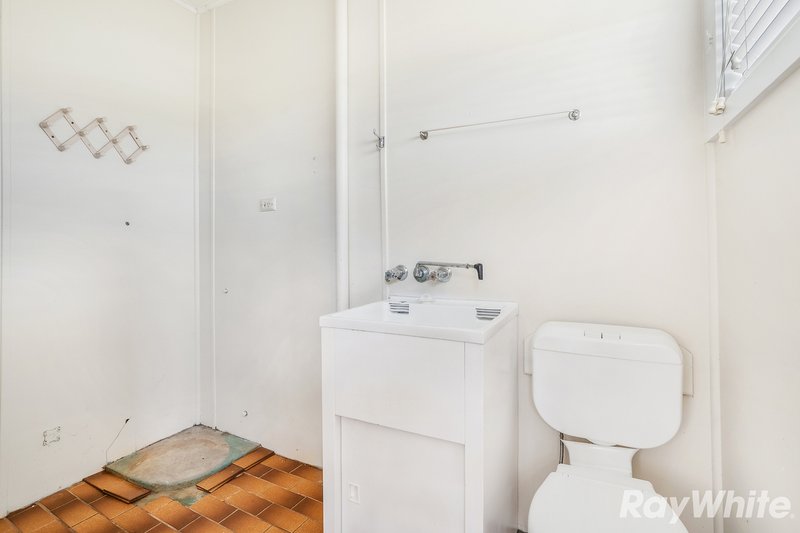 Photo - 16 Morpeth Road, East Maitland NSW 2323 - Image 17