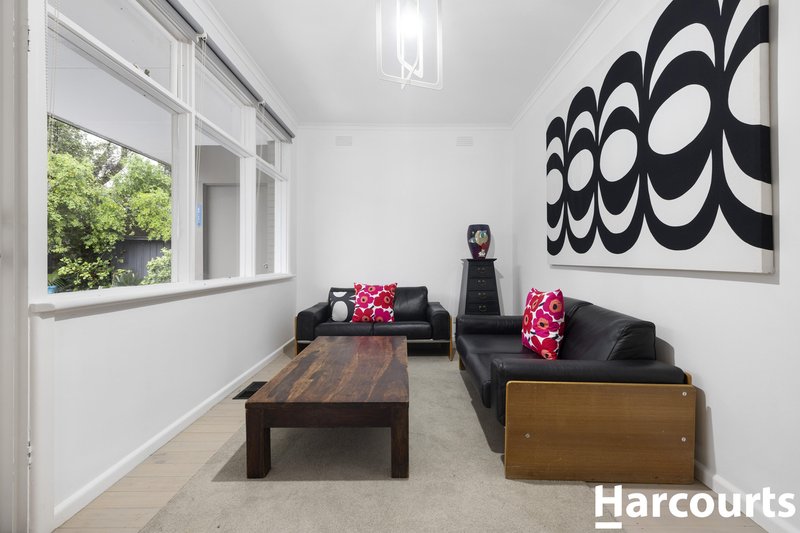 Photo - 16 Mortimer Street, Werribee VIC 3030 - Image 6